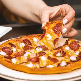 HOT HONEY & PEPPERONI**